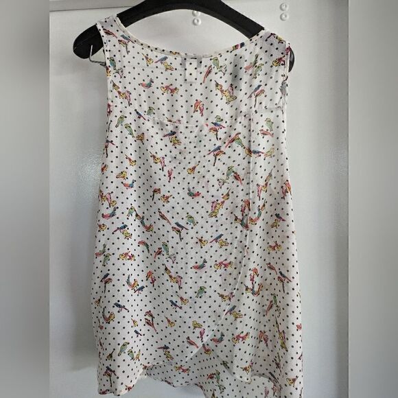 Torrid - Lovebird print Peak a boo Back Blouse - Picture 3 of 5